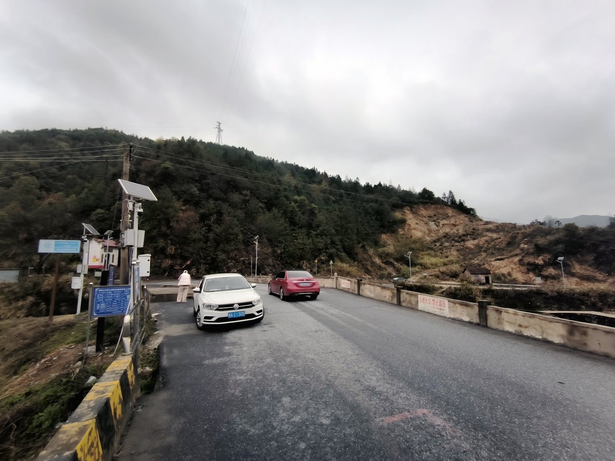 漫步星城 走街串巷（666）雪峰山水库