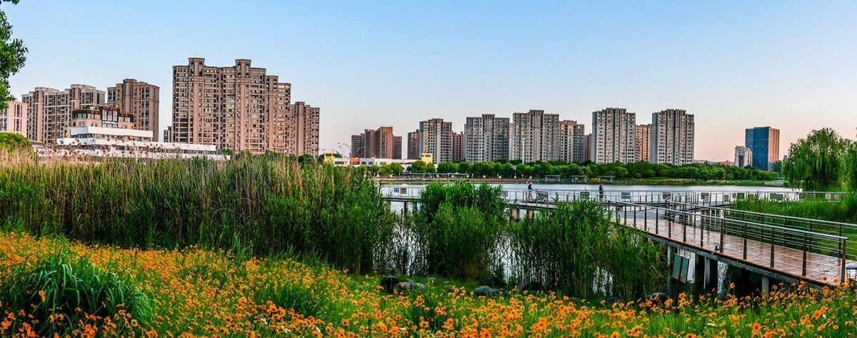 小区黄昏（上海南翔）