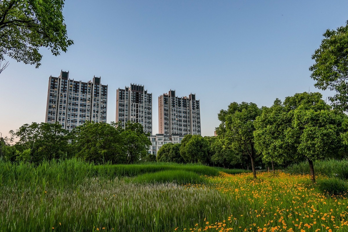 小区黄昏（上海南翔）