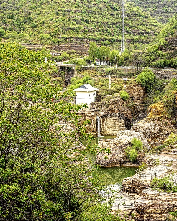 河南林县--红旗渠【3】各位老朋友新年好！！