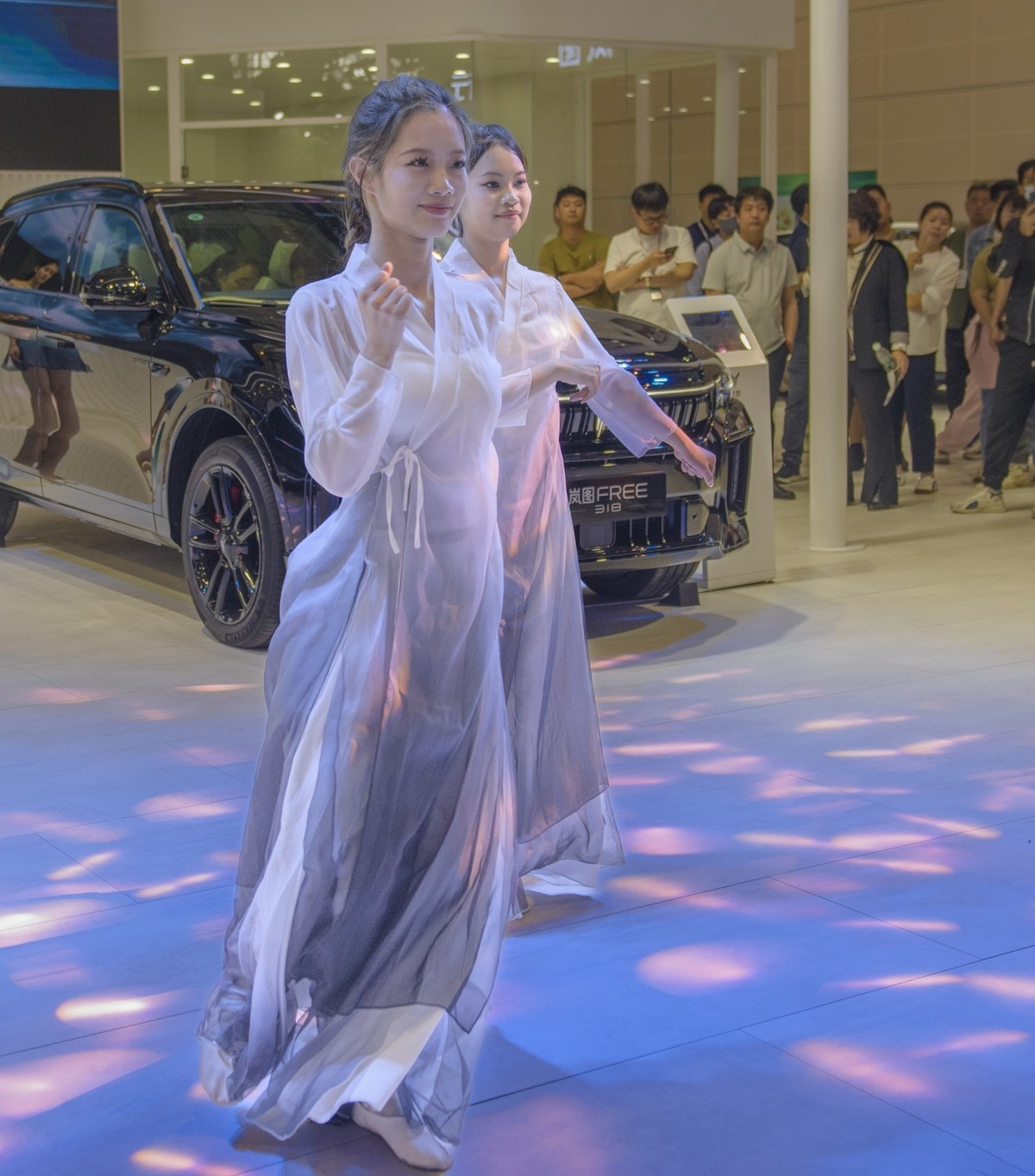 车展劲舞