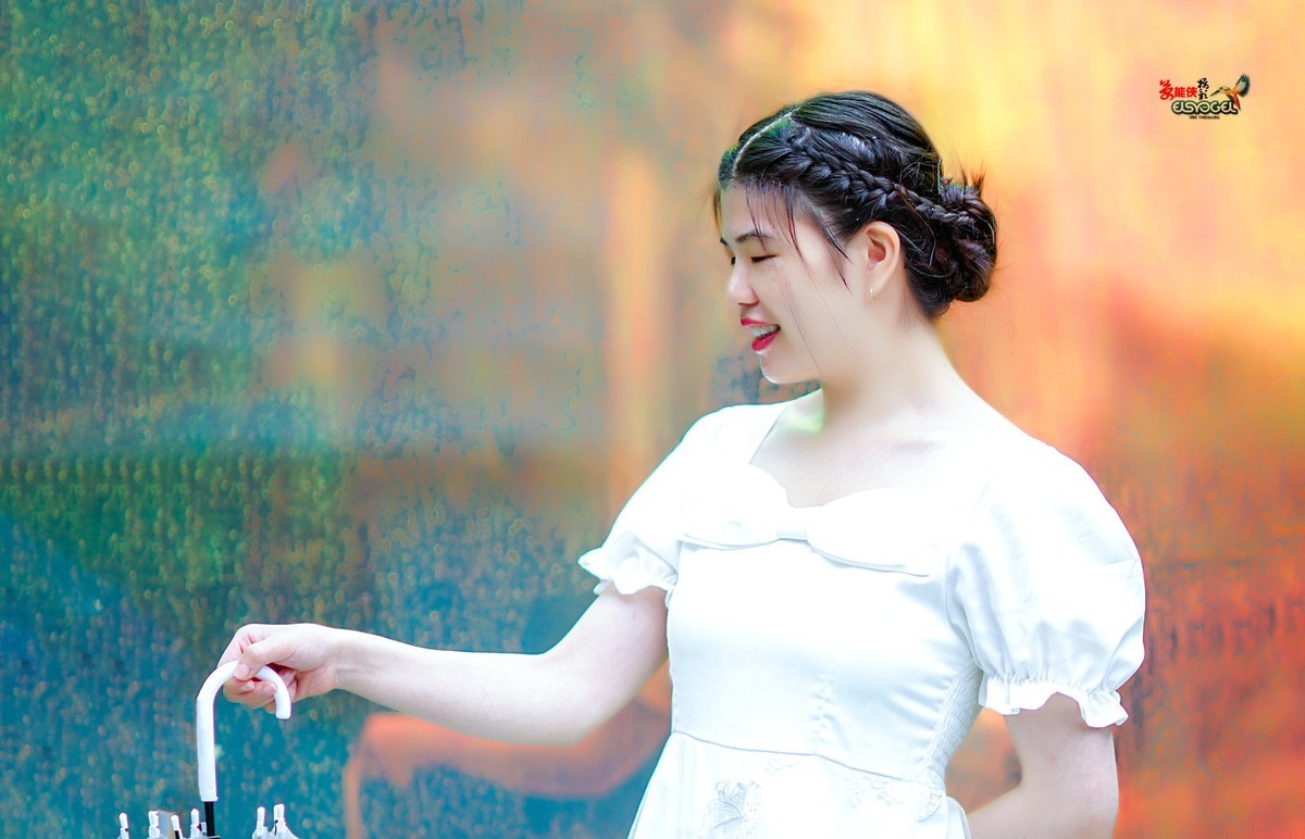 【夏风等烟雨】---春春