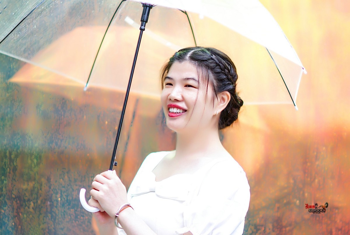 【夏风等烟雨】---春春