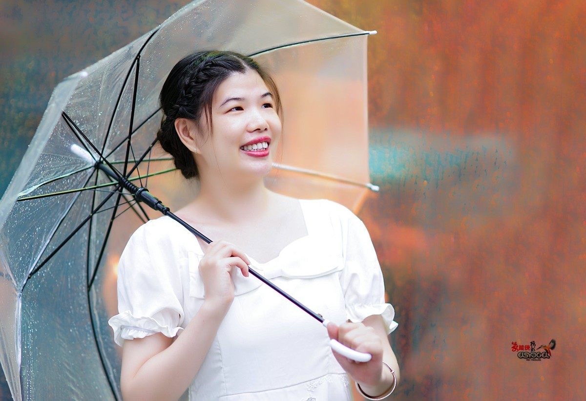 【夏风等烟雨】---春春