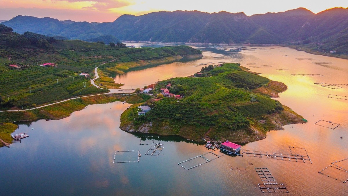 小韭菜沟（六）------水丰湖的落日时分