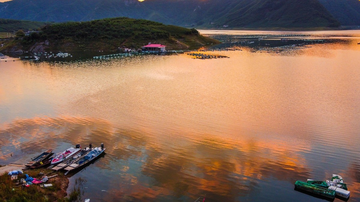 小韭菜沟（六）------水丰湖的落日时分