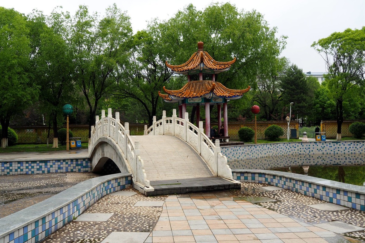 儿童公园春色（1）