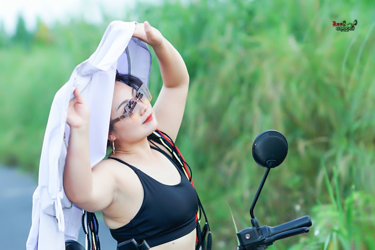 【牛仔电车女】---超超