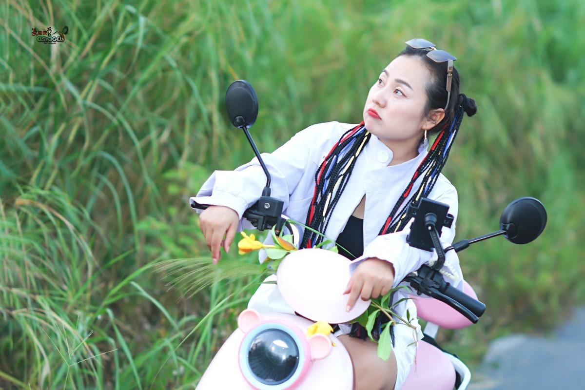 【牛仔电车女】---超超