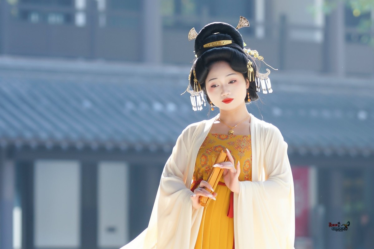 【邂逅千年之美】---小依