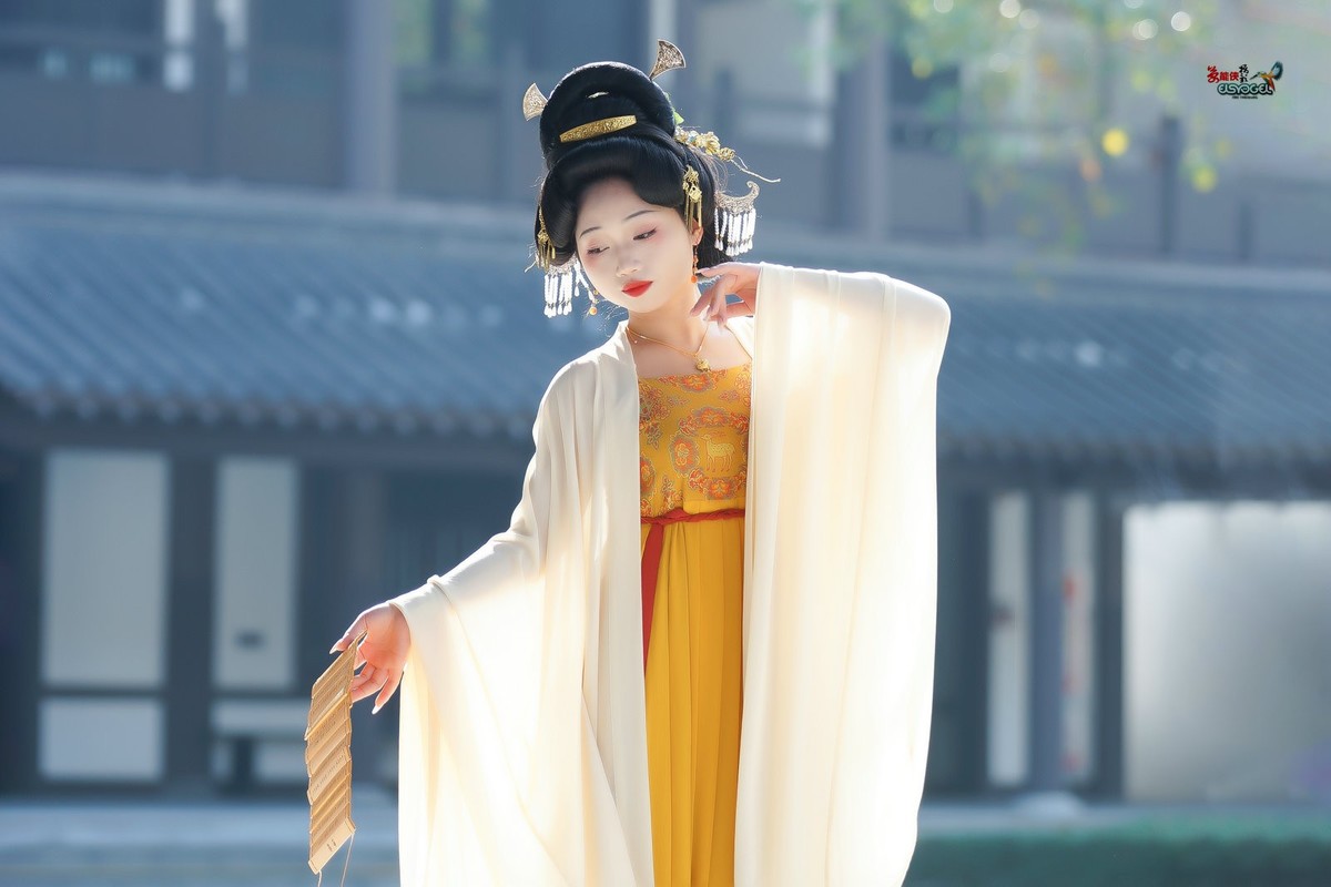 【邂逅千年之美】---小依