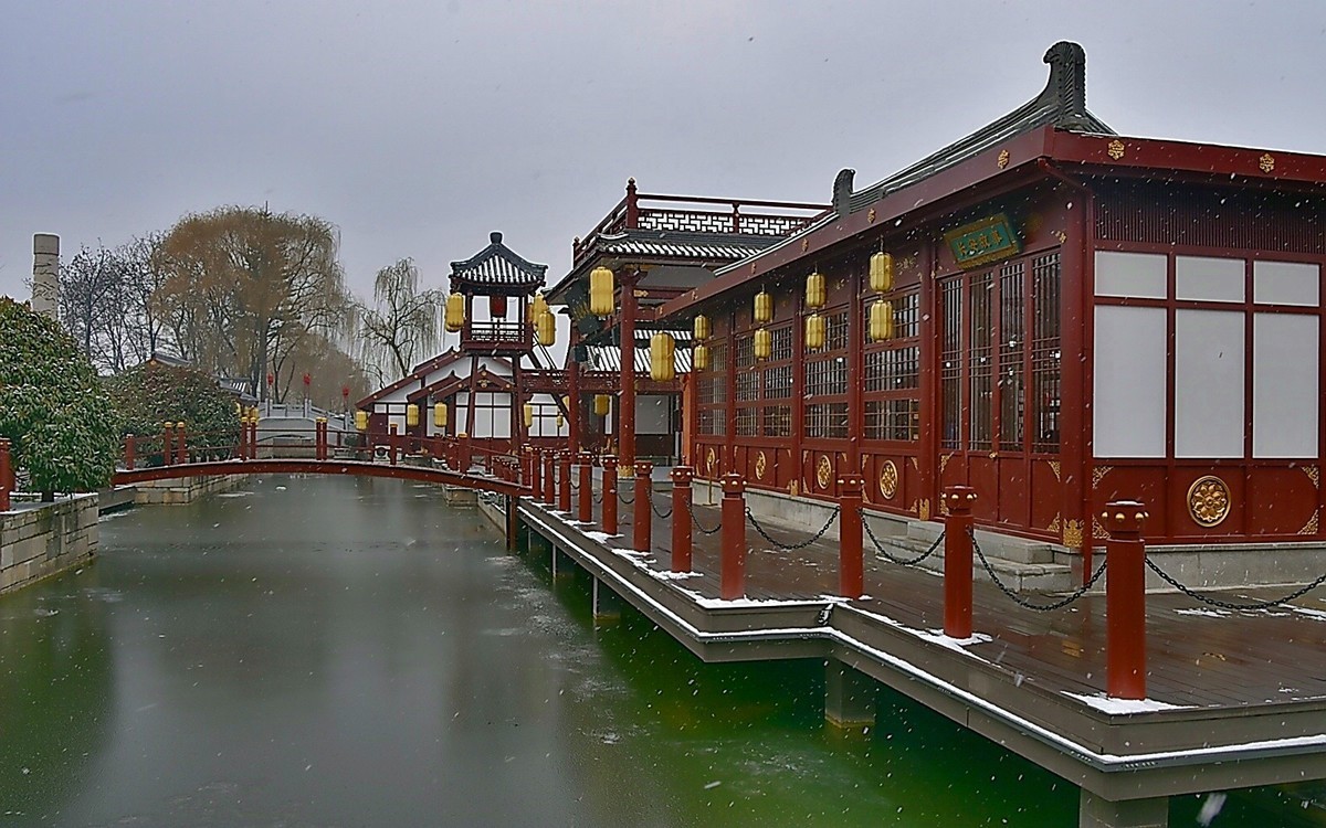 雪后大唐芙蓉园---贺 “一泓清泉”荣任自然风景星空(中国)版主