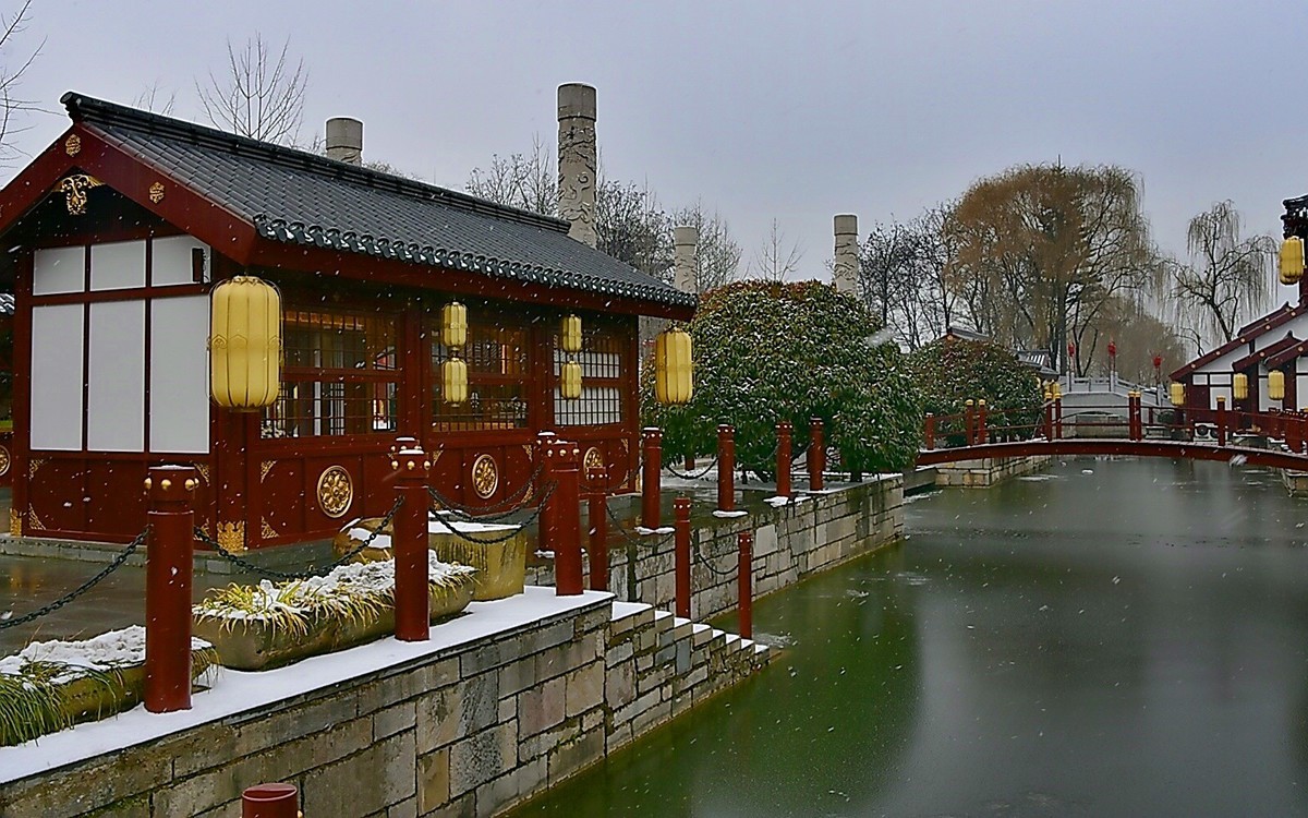 雪后大唐芙蓉园---贺 “一泓清泉”荣任自然风景星空(中国)版主