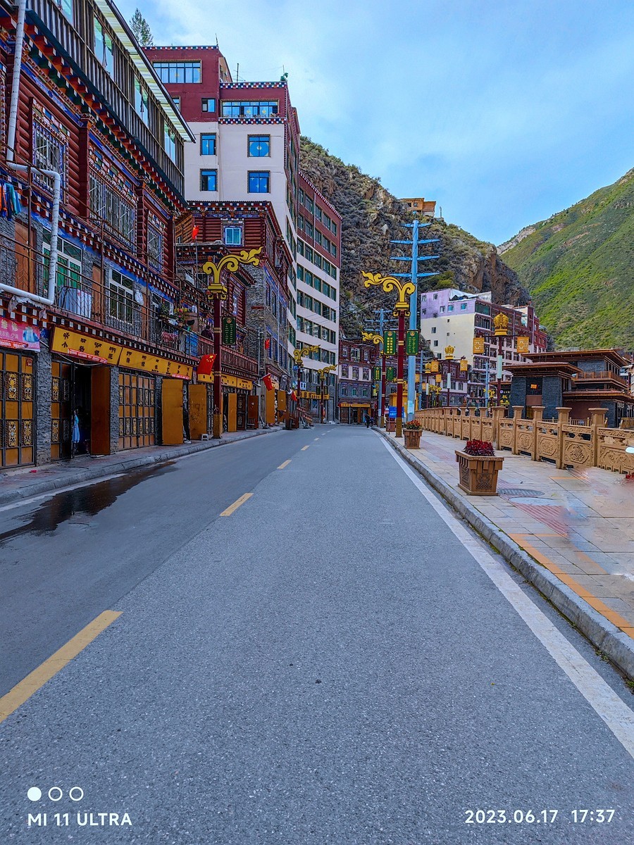 上海～成都～拉萨骑游随拍（75）德格人文