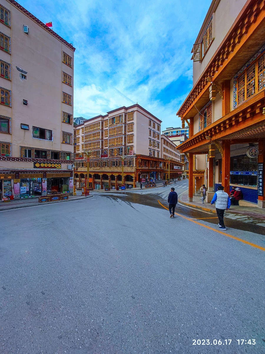 上海～成都～拉萨骑游随拍（75）德格人文