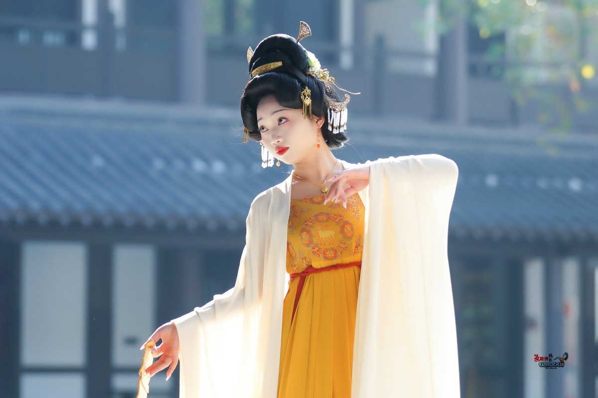 【邂逅千年之美】---小依