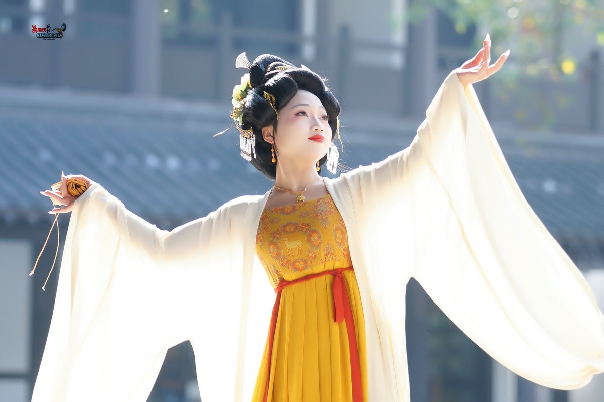 【邂逅千年之美】---小依