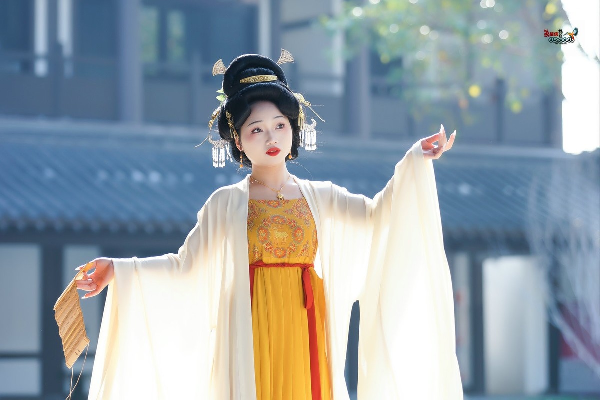 【邂逅千年之美】---小依