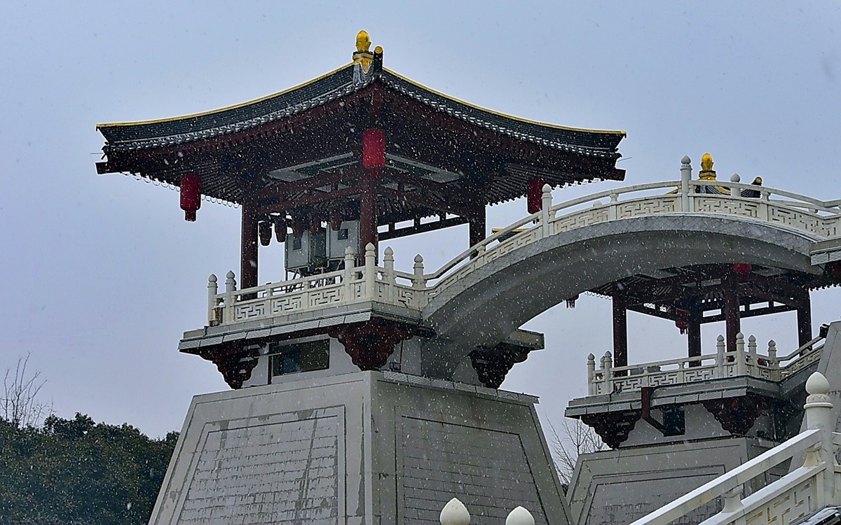 雪后大唐芙蓉园---贺 “一泓清泉”荣任自然风景星空(中国)版主