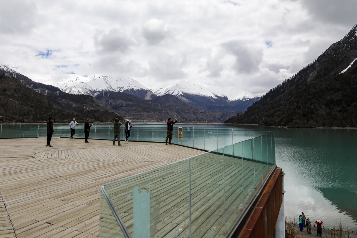 西行散记——然乌湖