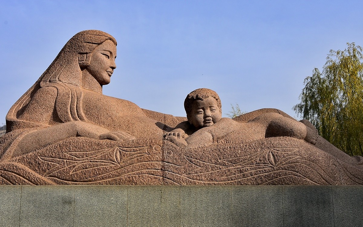 黄河母亲河岸边