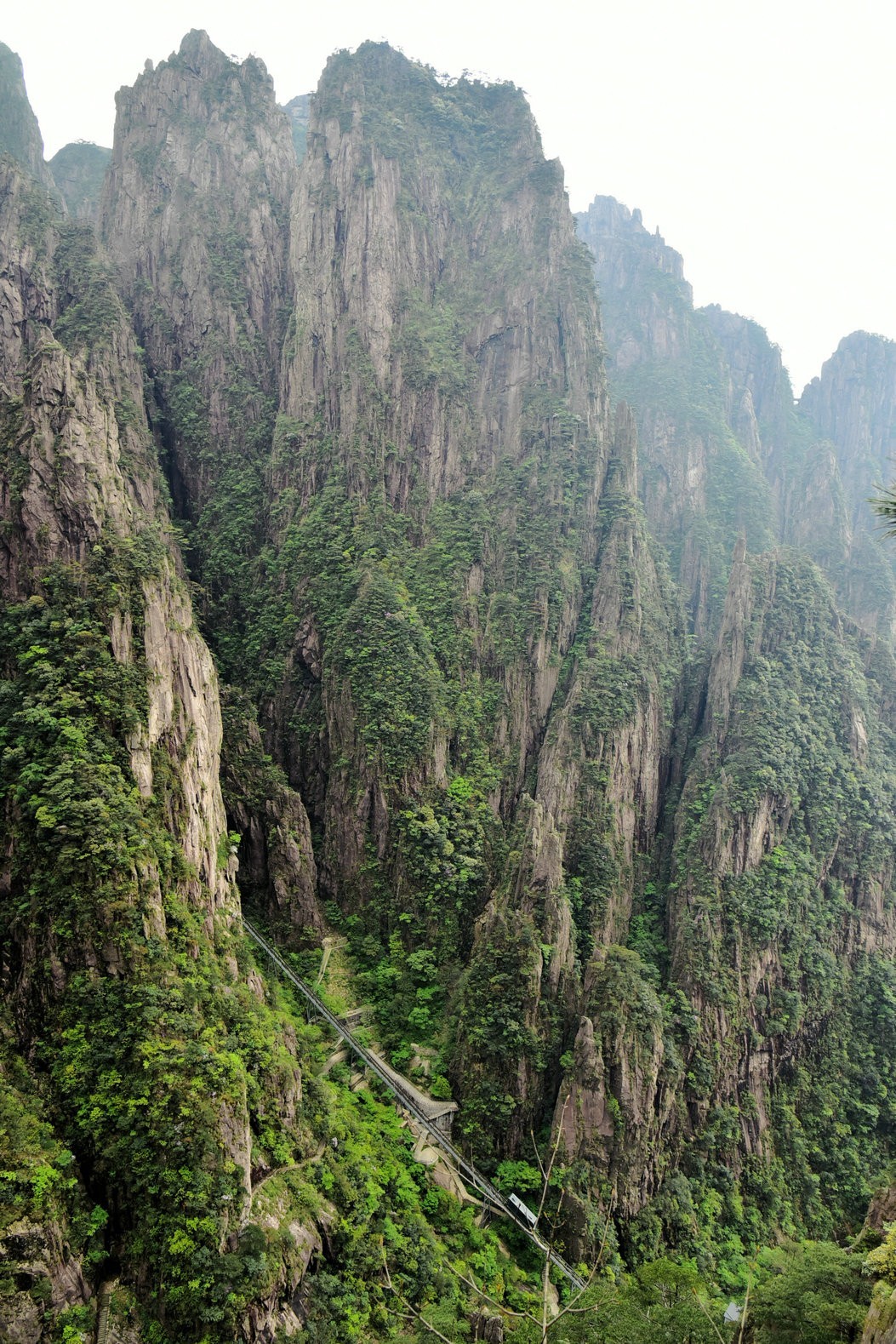 无梦徽州，天下黄山！