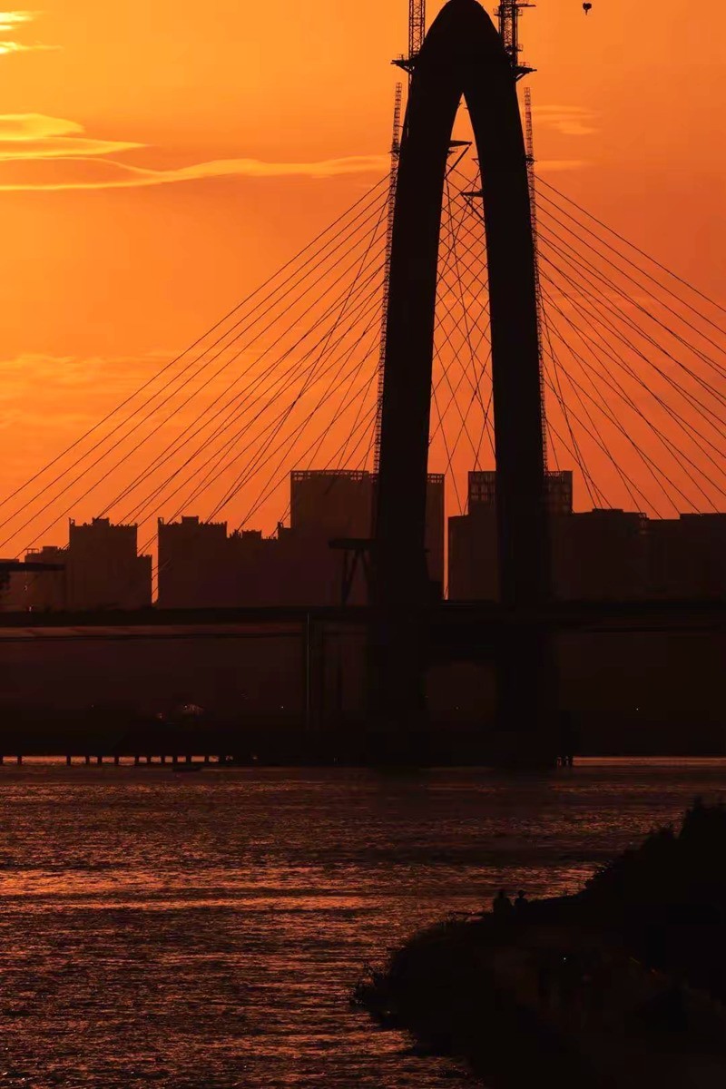 长沙三叉矶大桥日落红霞