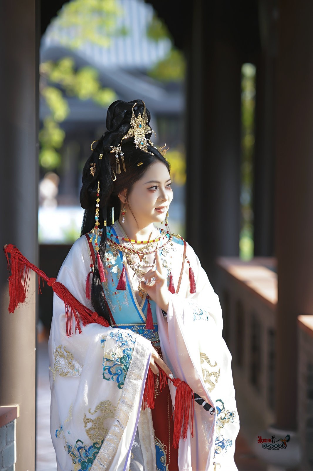 【木兰少女】---依灵