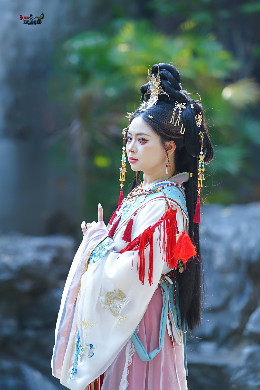 【木兰少女】---依灵