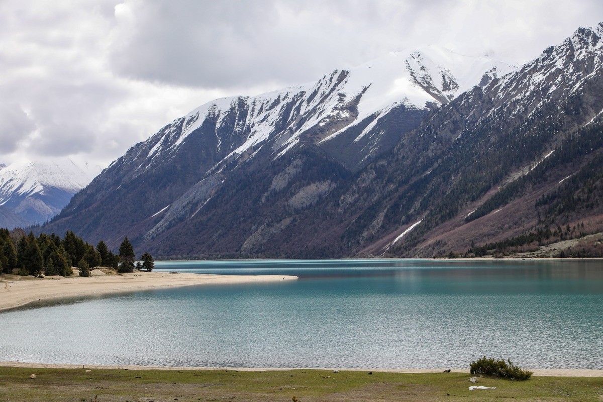 西行散记——然乌湖