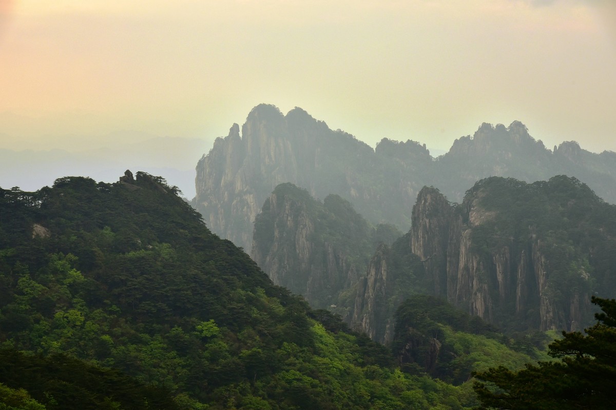 无梦徽州，天下黄山！
