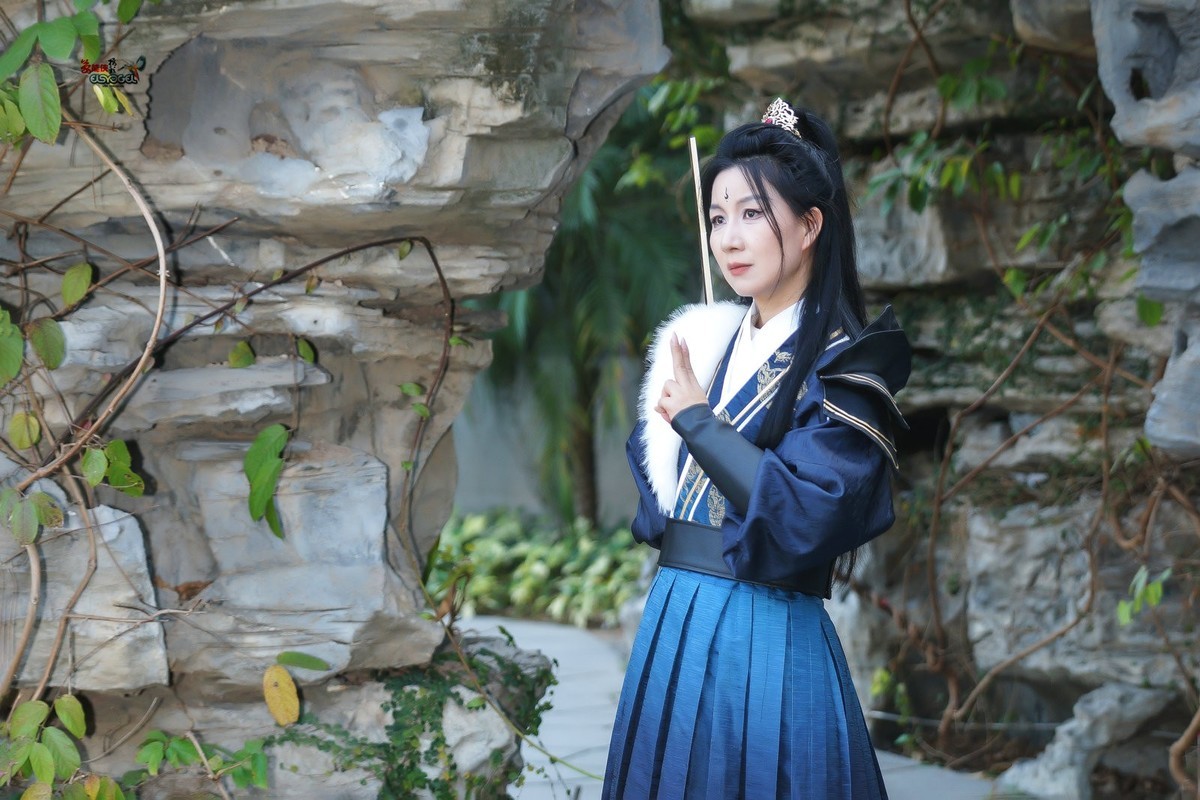 【古风女侠客】--- 婉灵