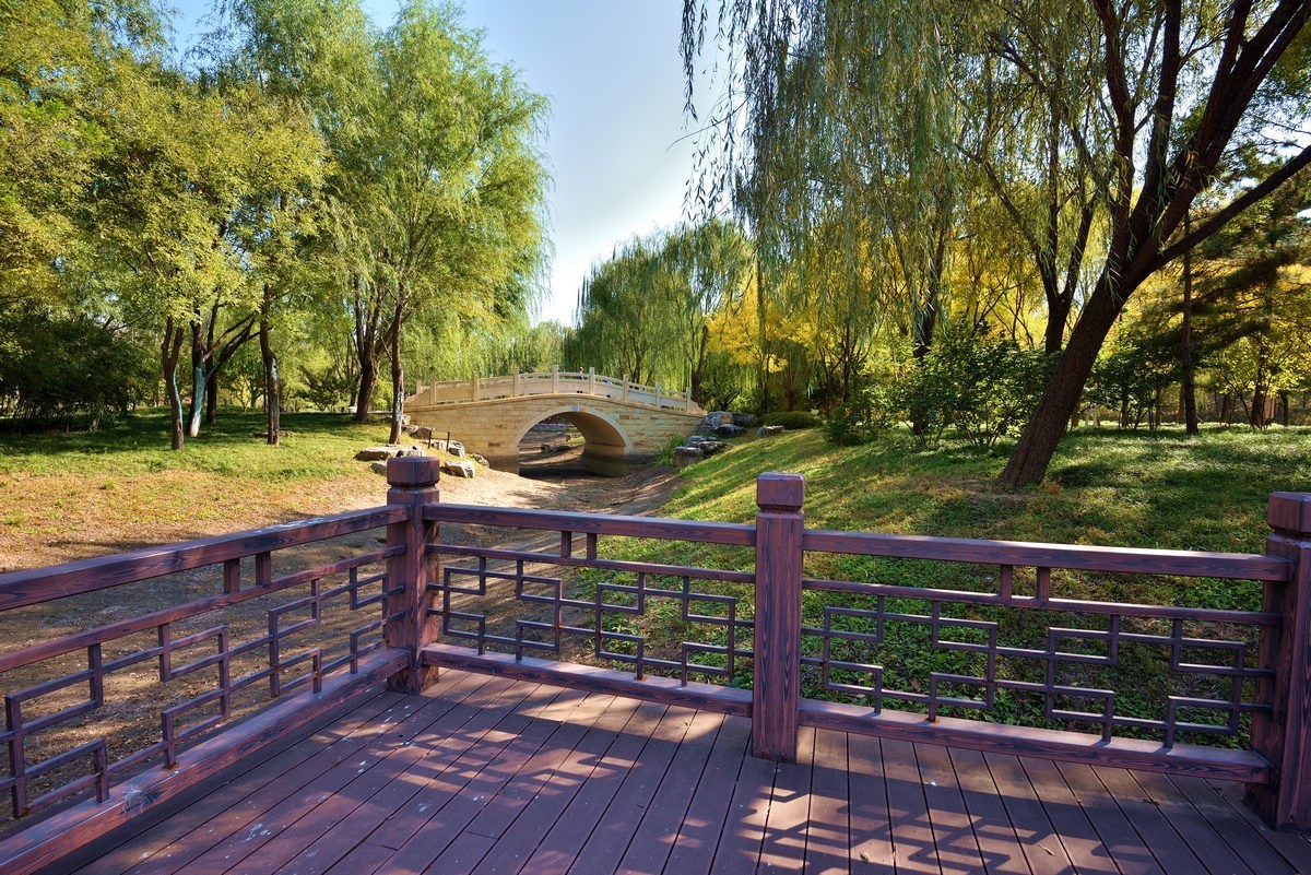 京西玉泉山下稻花飘香    1/3