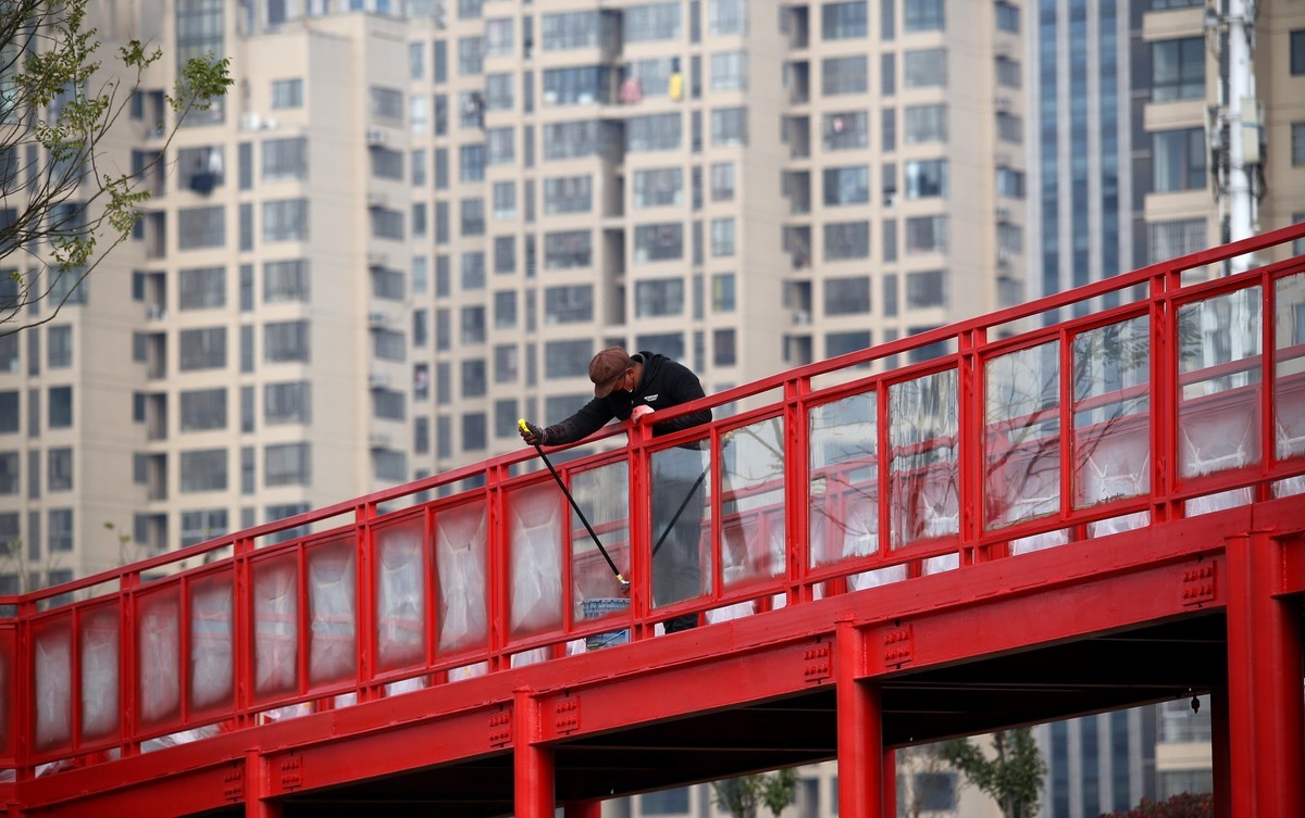 滨河景观带随拍之辛勤的园丁
