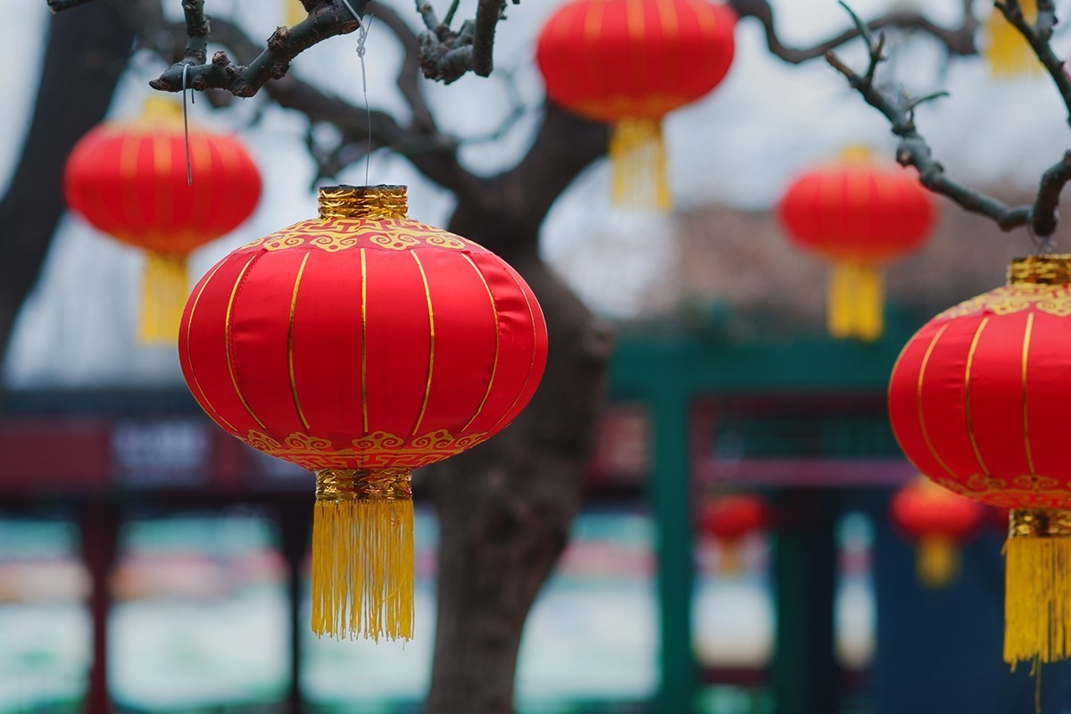 节日期间的红灯笼