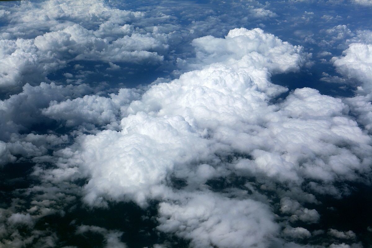 云海（一）（飞厦门途中所拍）