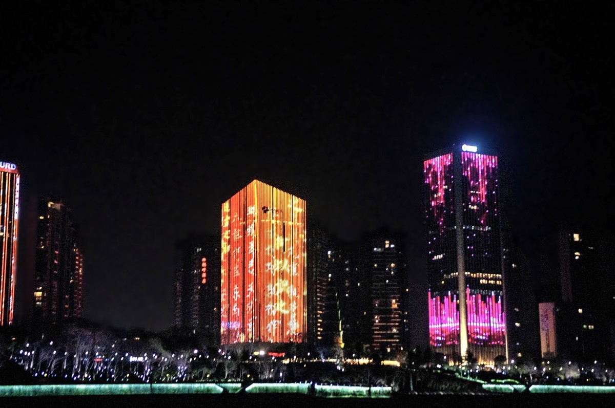 夜晚的两岸宜昌