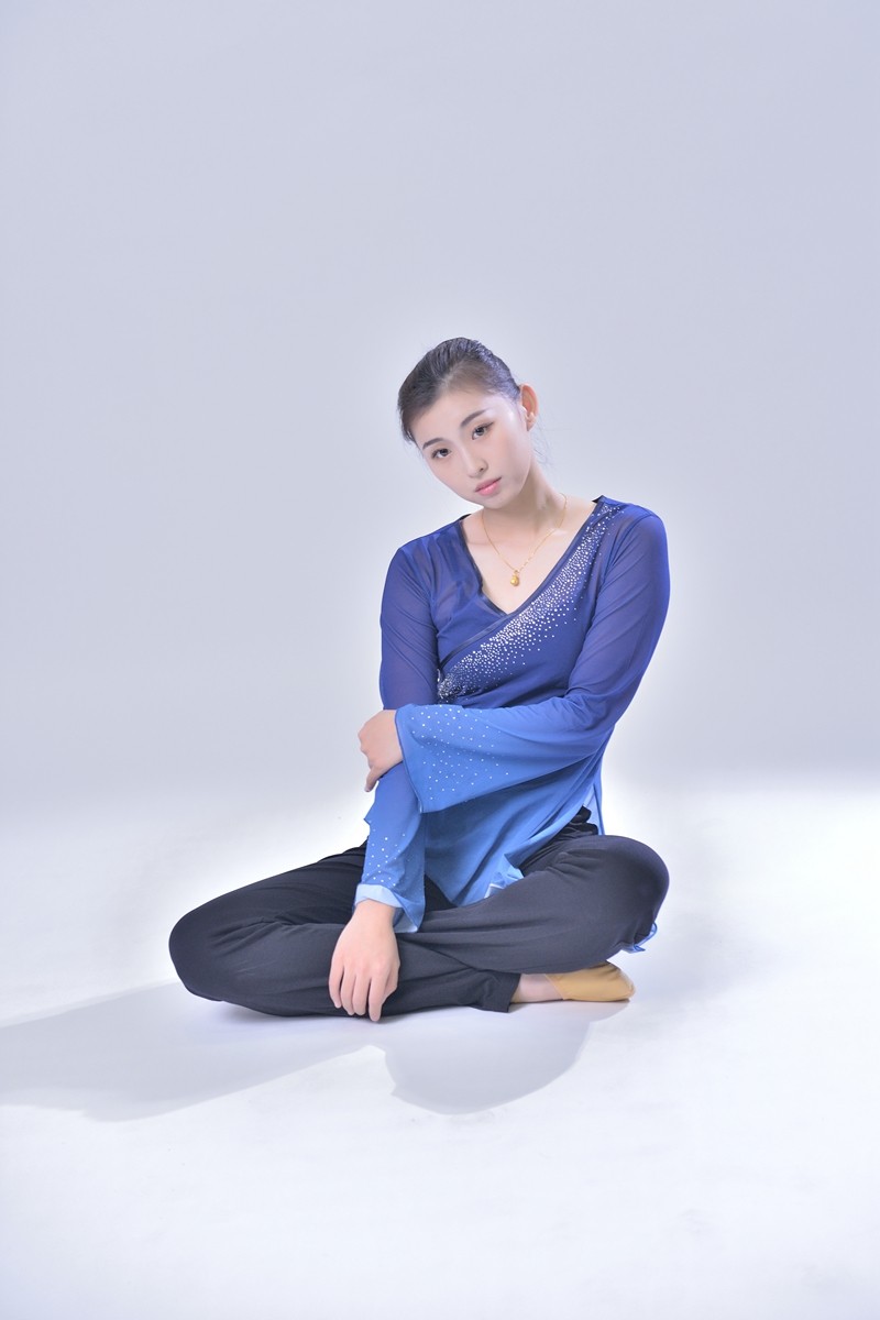 【视觉光影】室 内 人 像 （3）