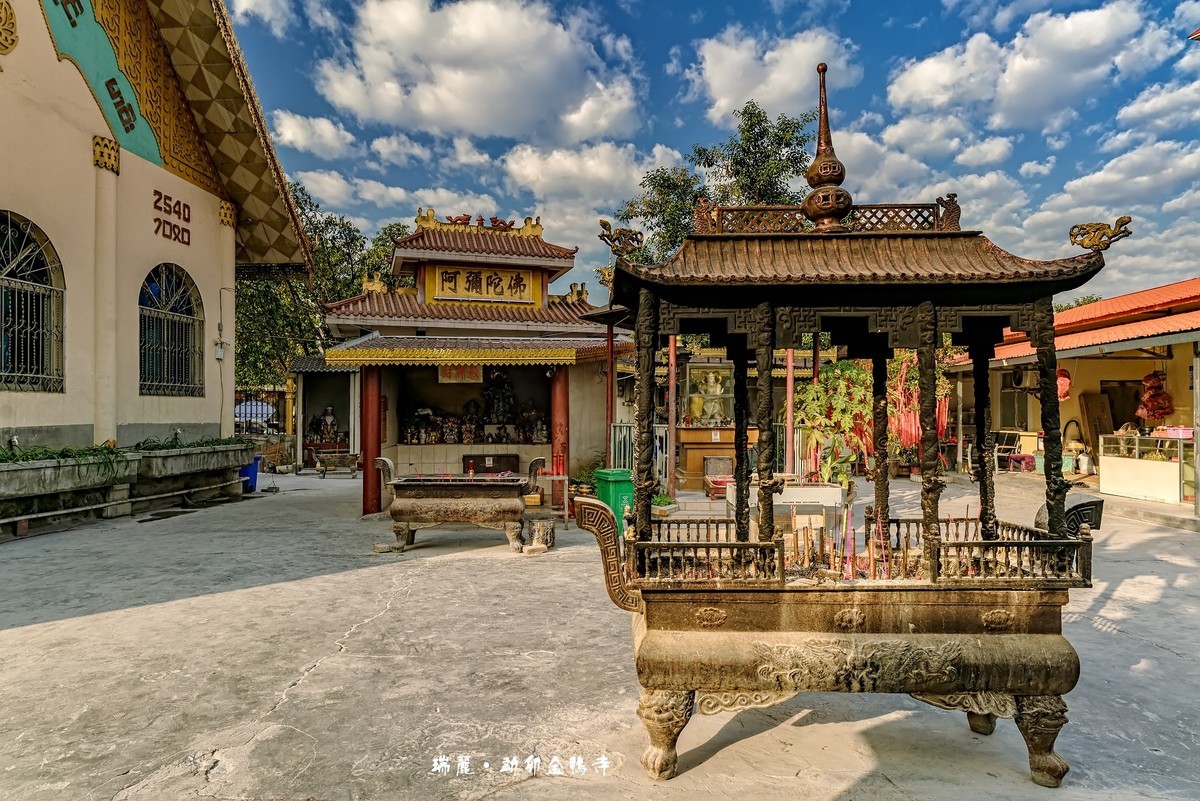 云南瑞丽：金鸭塔 · 观音寺