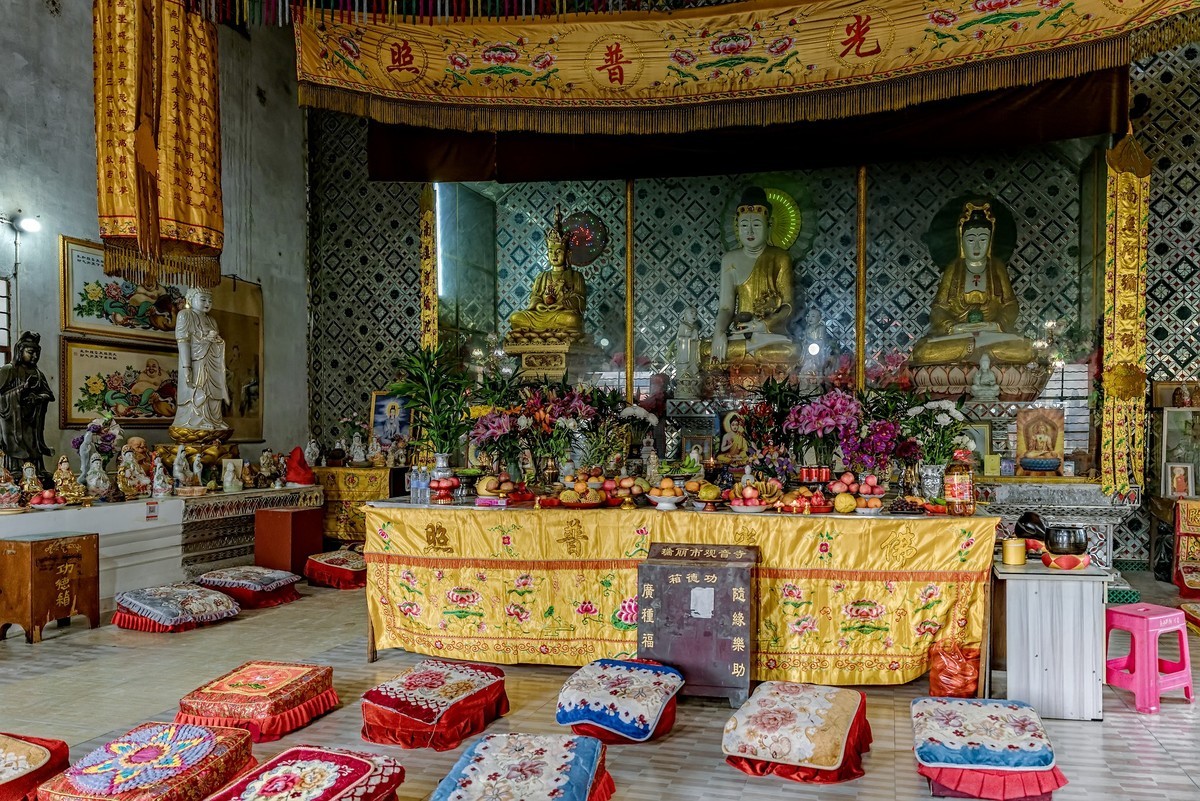云南瑞丽：金鸭塔 · 观音寺