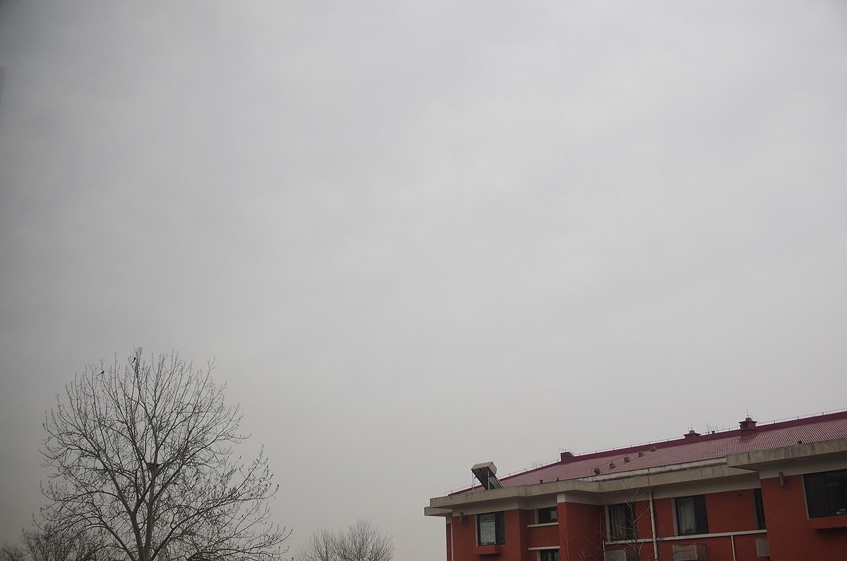 昨天拍雪景才发现CMOS擦花了