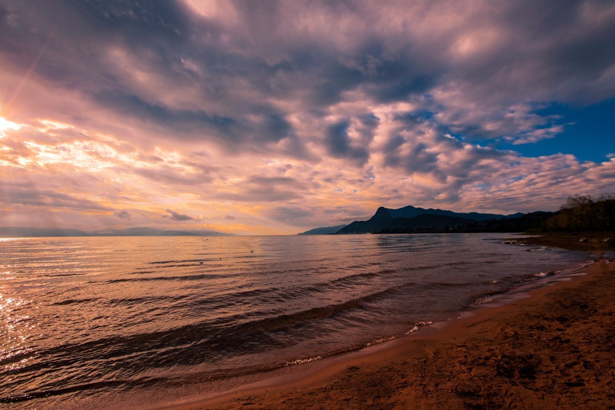 抚仙湖一红色沙滩（续十六）。