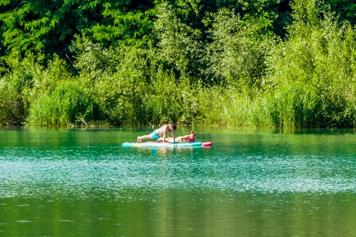 “野湖私泳”--相应“党国”节能号召，节气省油，支持（愚痴）污国！