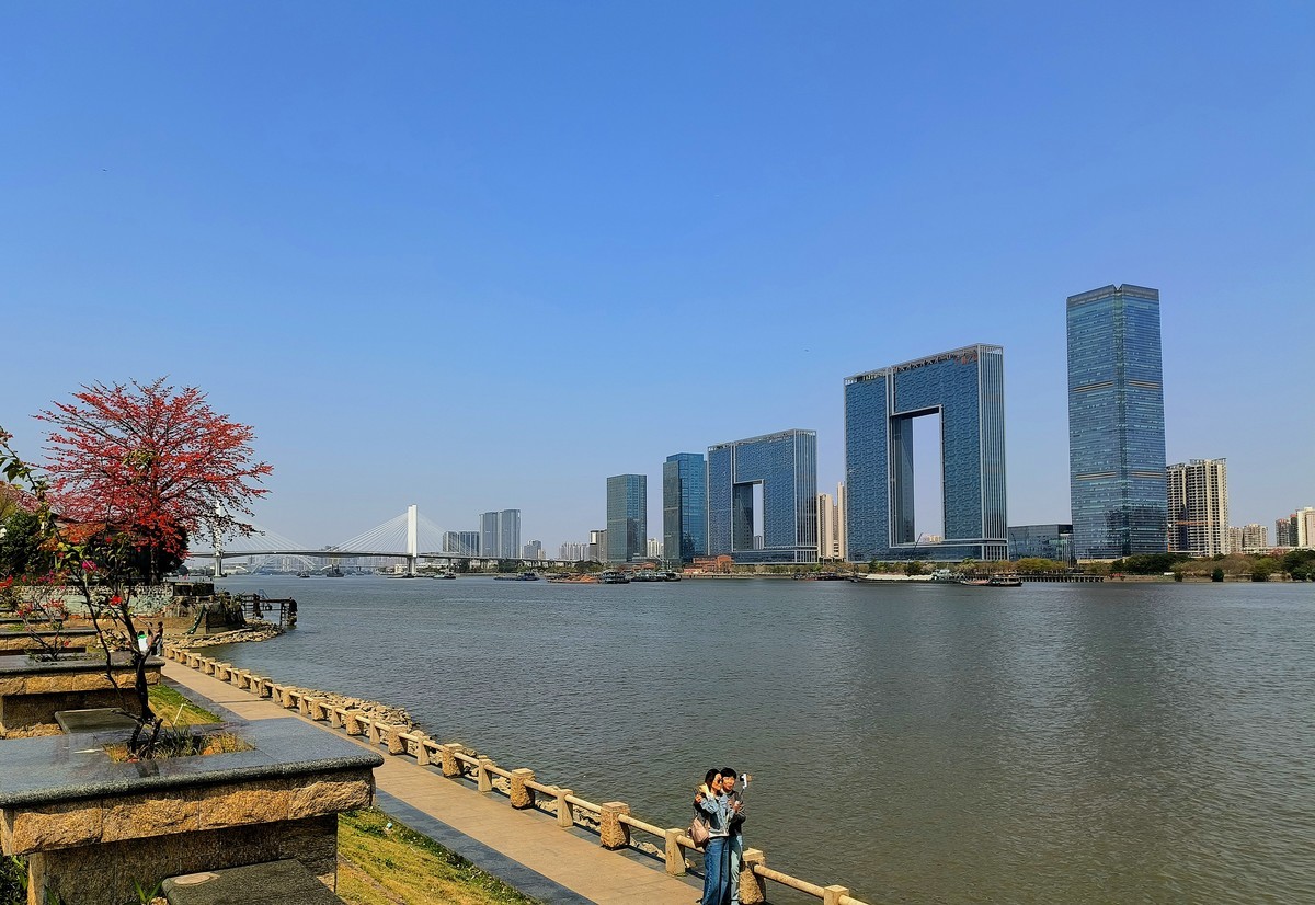 番禺区的洛溪岛。