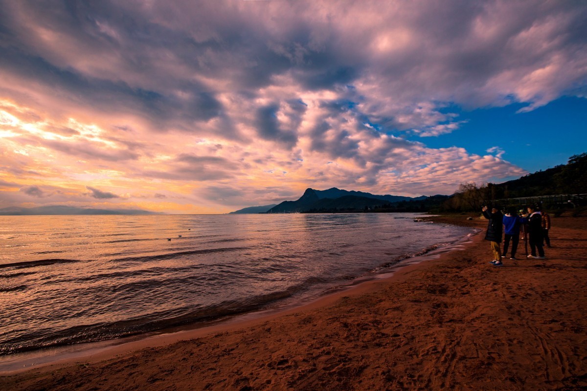 抚仙湖一红色沙滩（续十六）。