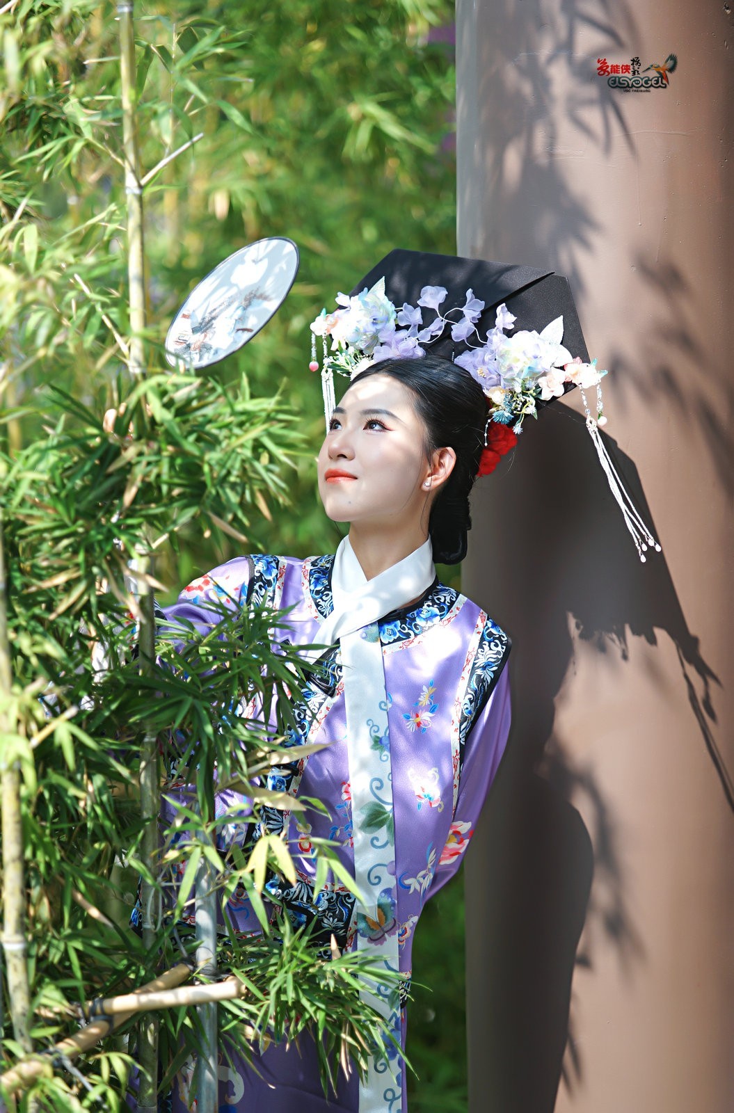 【可爱的格格少女】---小佳