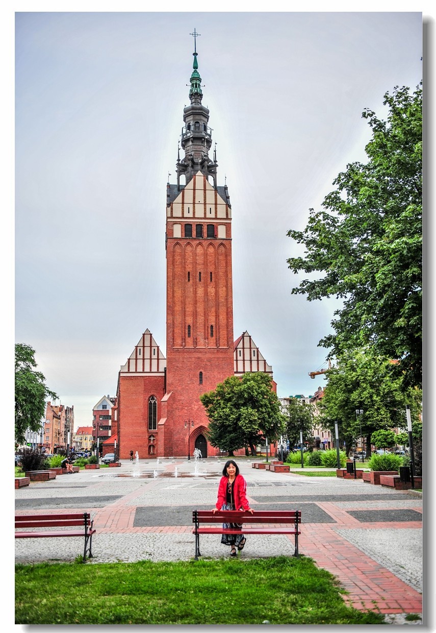 留影“埃尔布拉格城”（波兰）