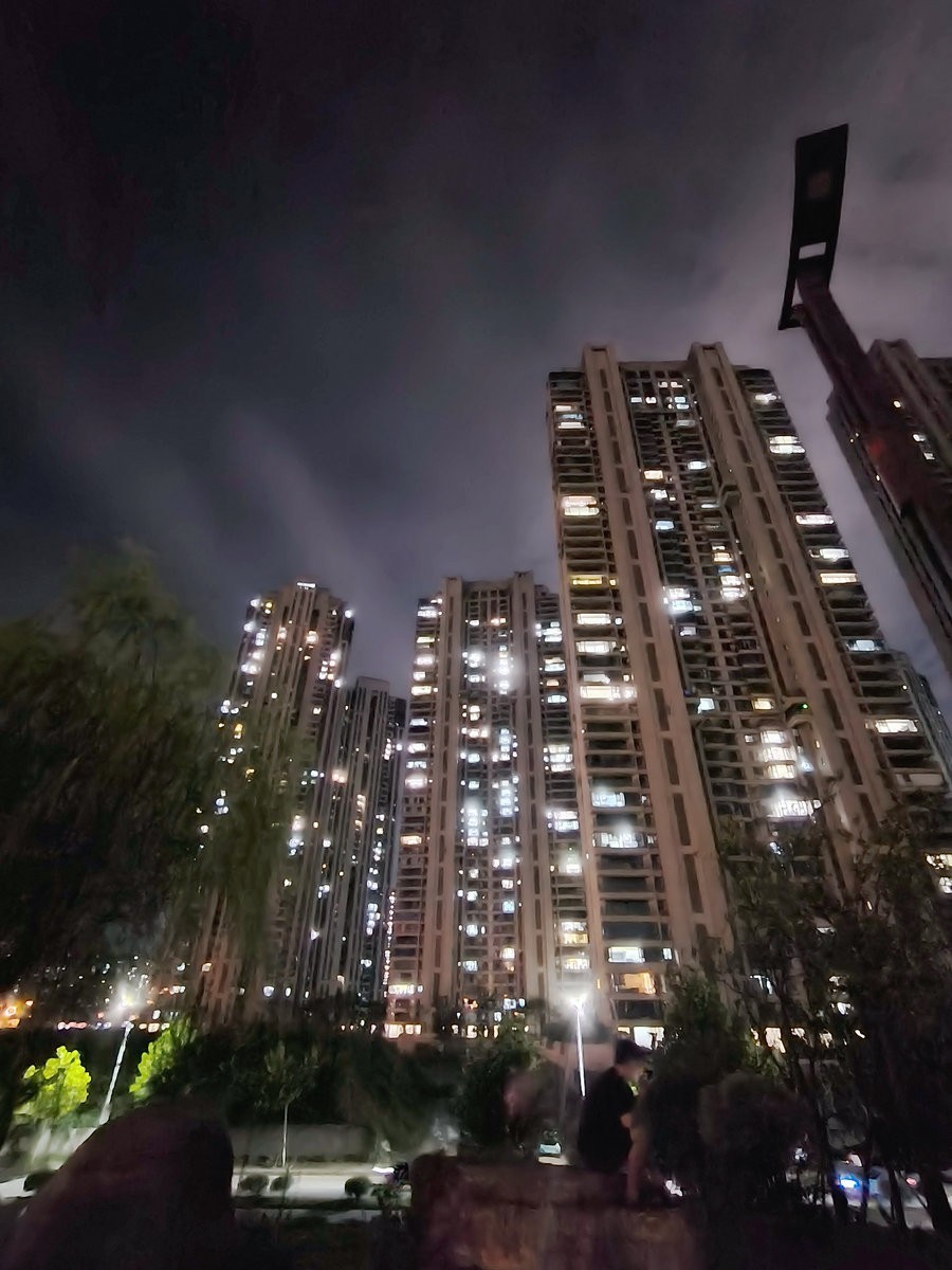 漫步星城 走街串巷（477）开轩纳微凉