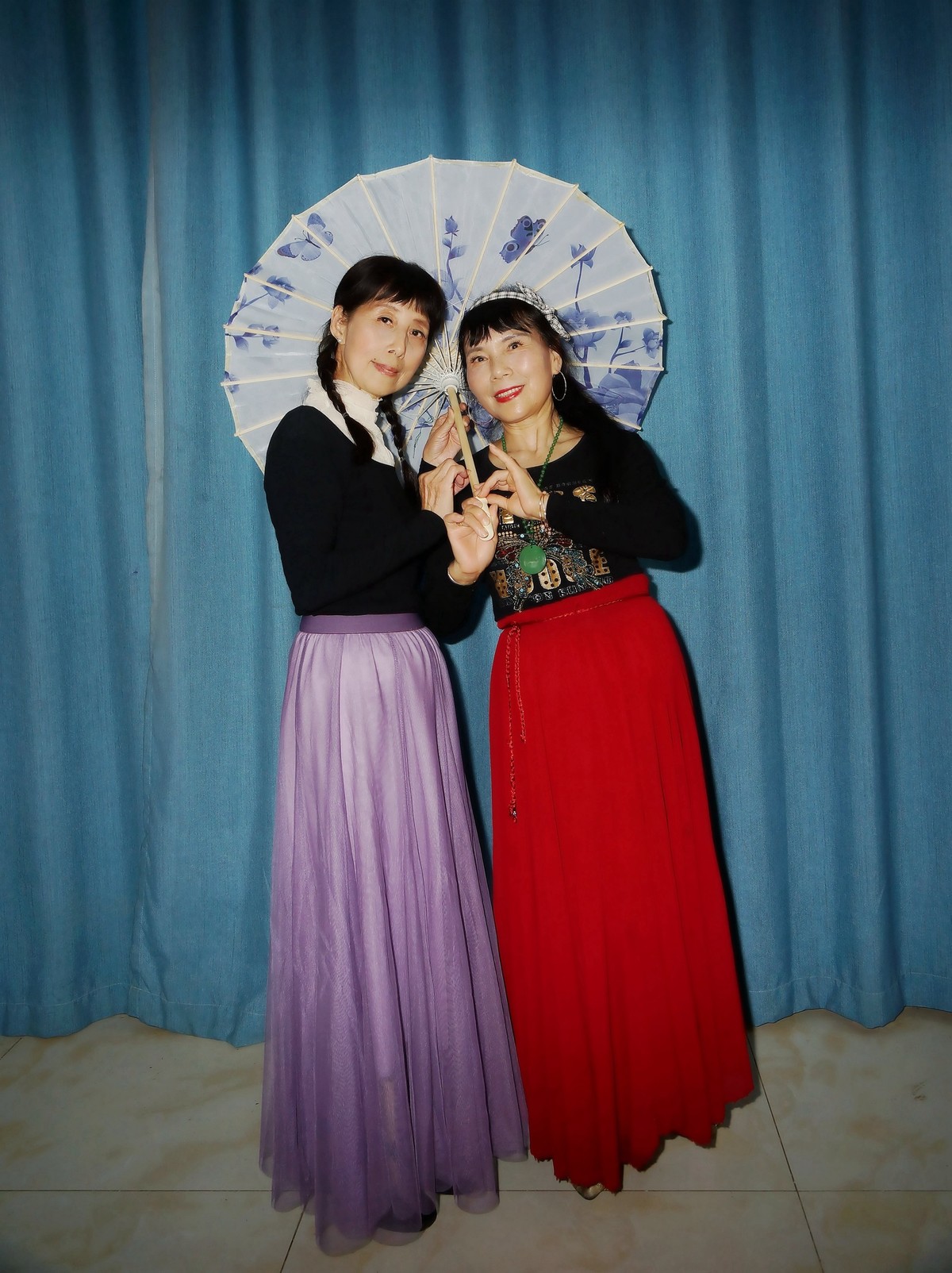 室内环境人像---演出休息中的美女！