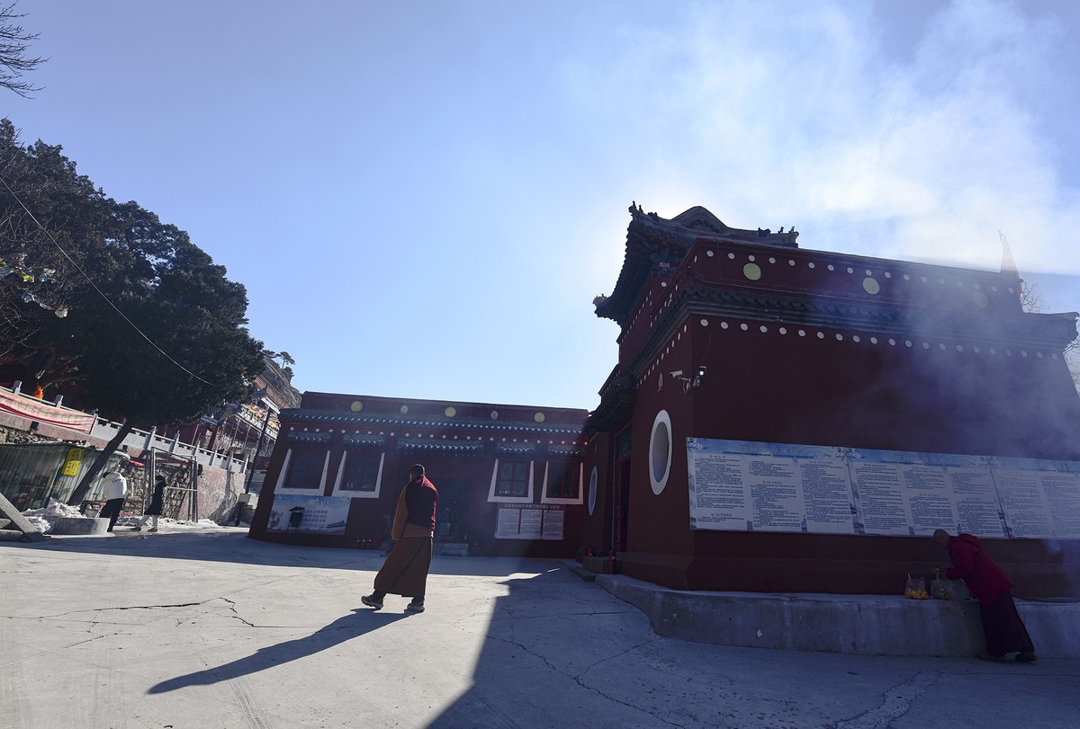 积庆寺  中